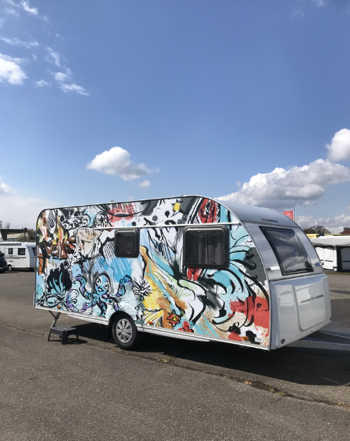 Wanner-Wantastic barrierefreier Caravan in zwei Graffiti-Design Variationen erhältlich